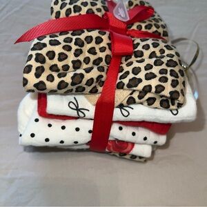 Hudson Baby Infant 8 Quilted Cotton Washcloths Leopard Red Floral One Size